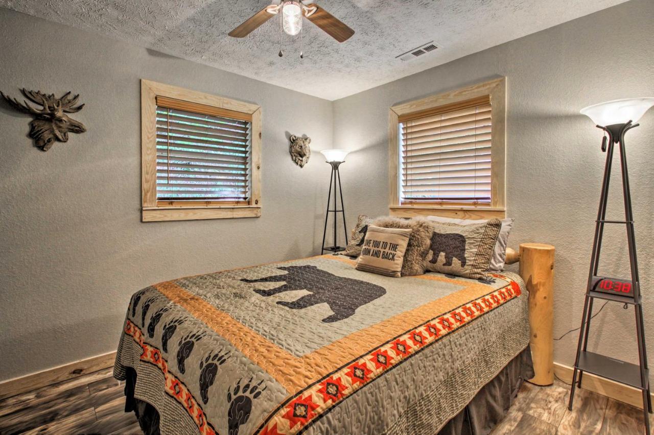 Secluded Cabin With Hot Tub, 3 Mi To Pigeon Forge! Sevierville Exteriör bild